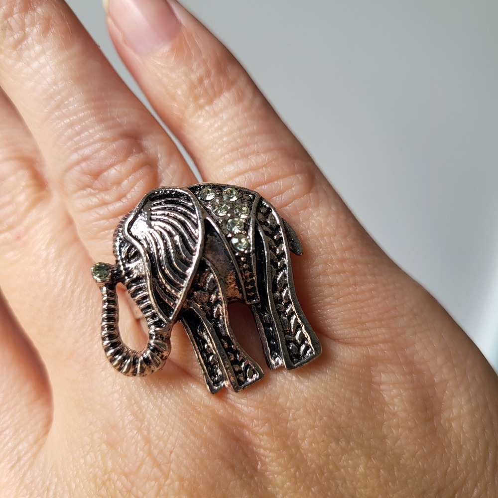 Elephant Fashion Jewelry Rings Box of 12 Rhinestone Accents‎ Silver & Gold Tone
